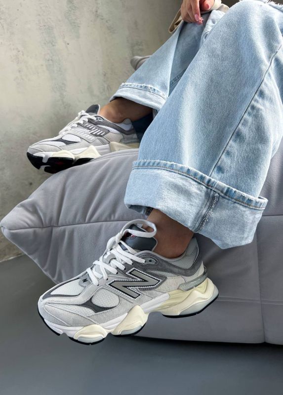 9060 Grey