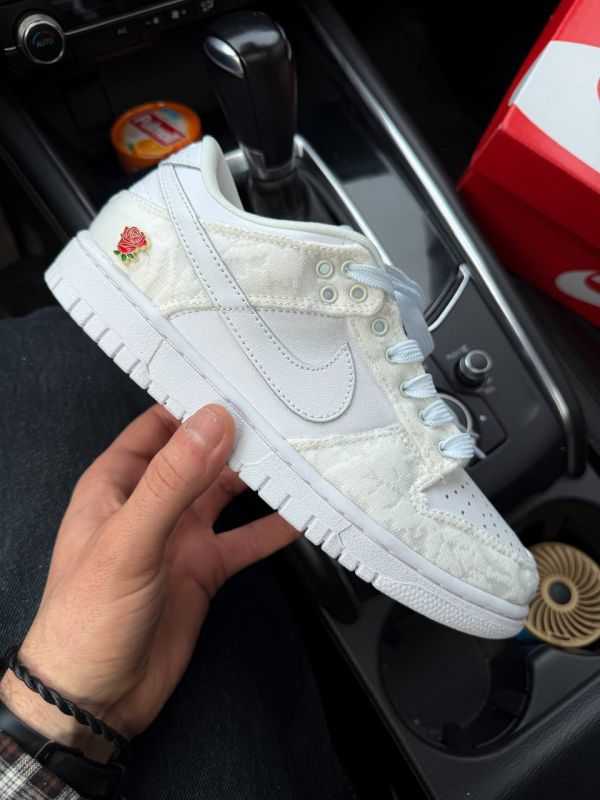 Dunk Give Her Flowers 41