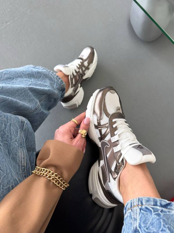 V2k  Run Mink Brown Summit White College Grey 36