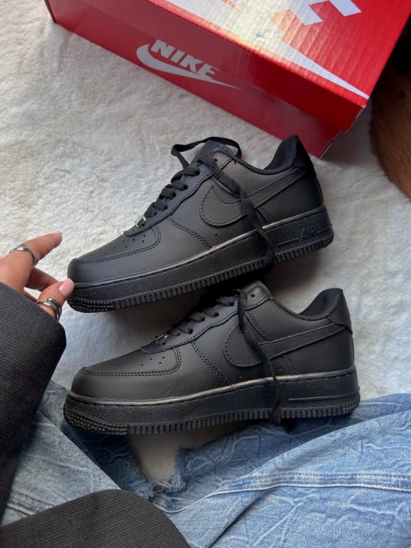 Air Force 1 Low  Black Premium 36