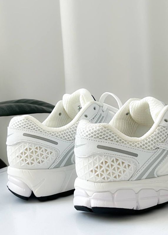 Zoom Vomero 5 White
