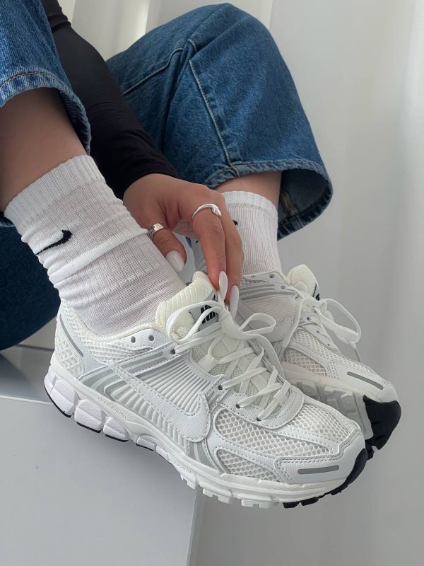 Zoom Vomero 5 White