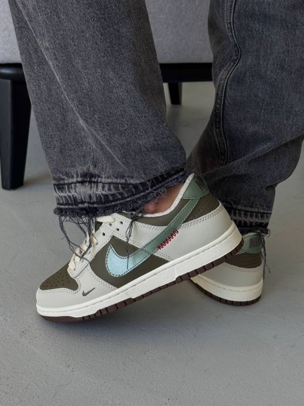 Dunk Low " Year of the Snake @