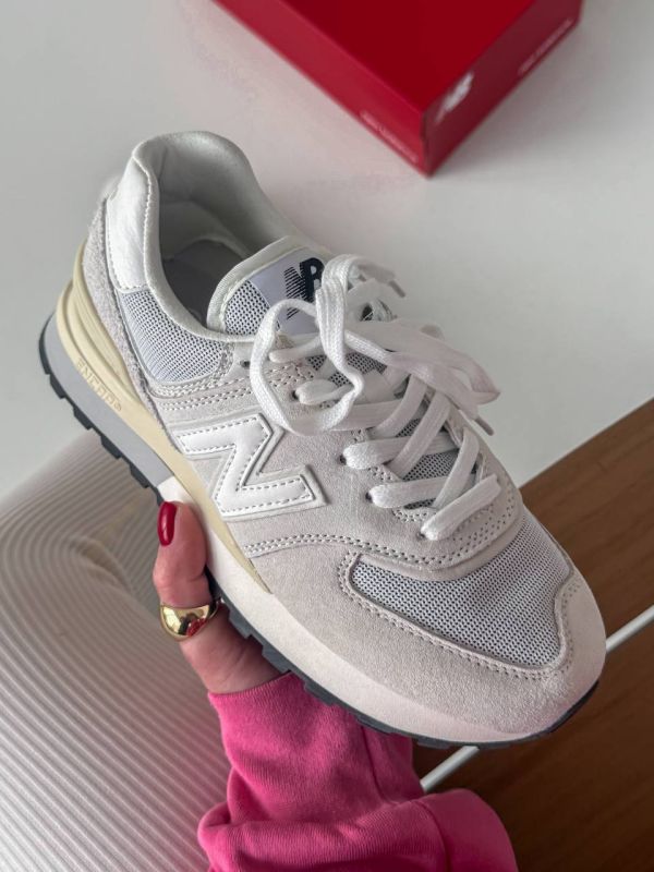 574 Beige