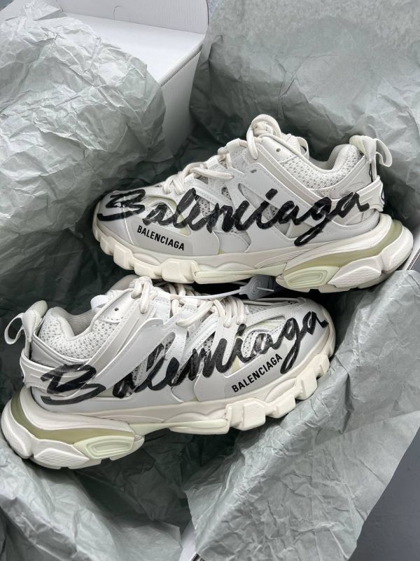 Balenciaga Track Logo 37