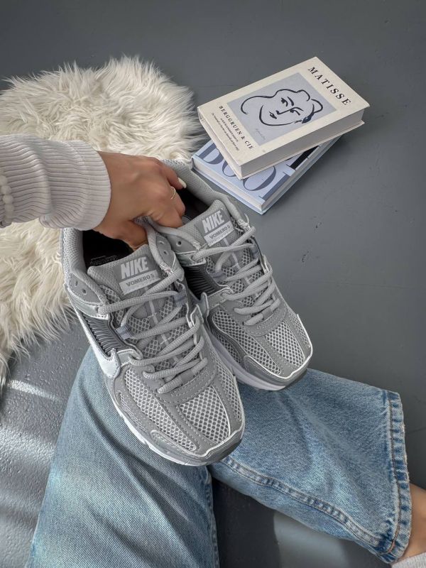 Zoom Vomero 5 Silver 37
