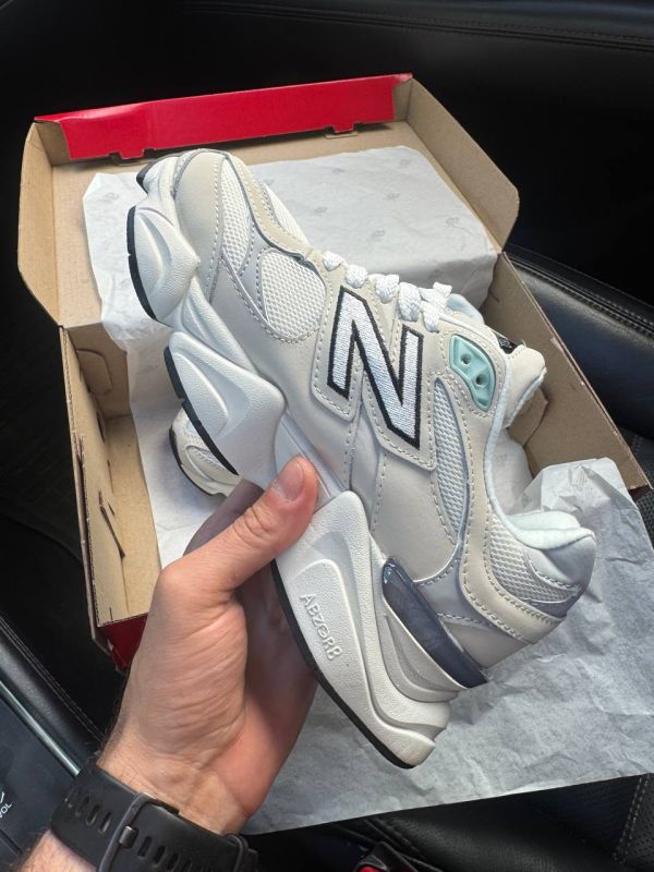 9060 White/Mint 38
