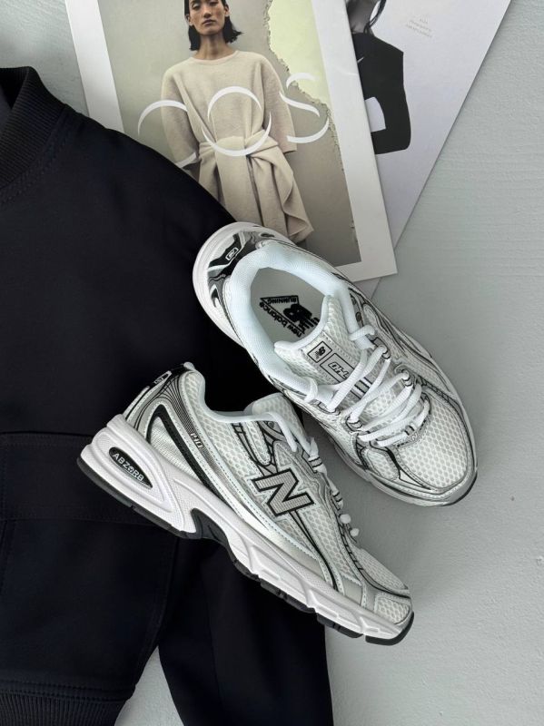 740 V2 White/Silver/Black 37