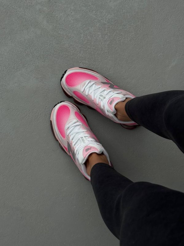 New Balance 2000 Pink
