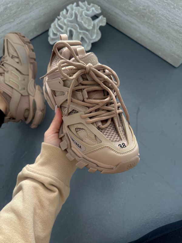 Balenciaga Track Beige 39