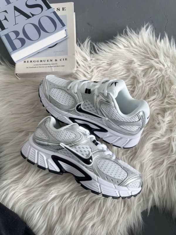 Zoom Vomero 5 RNR White/Silver/Black 36