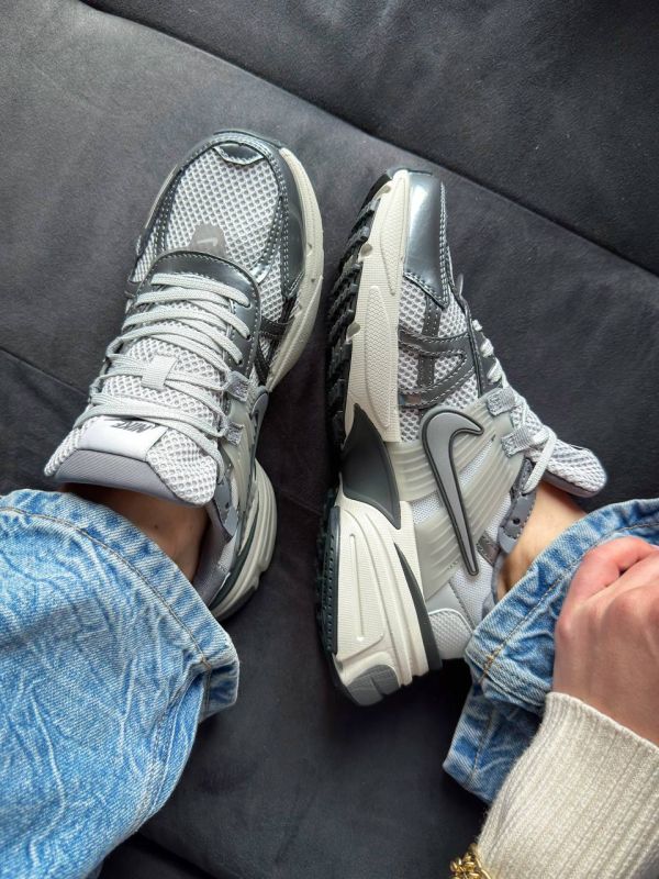 V2k  Runtekk  Pur Platinum Wolf Grey 36