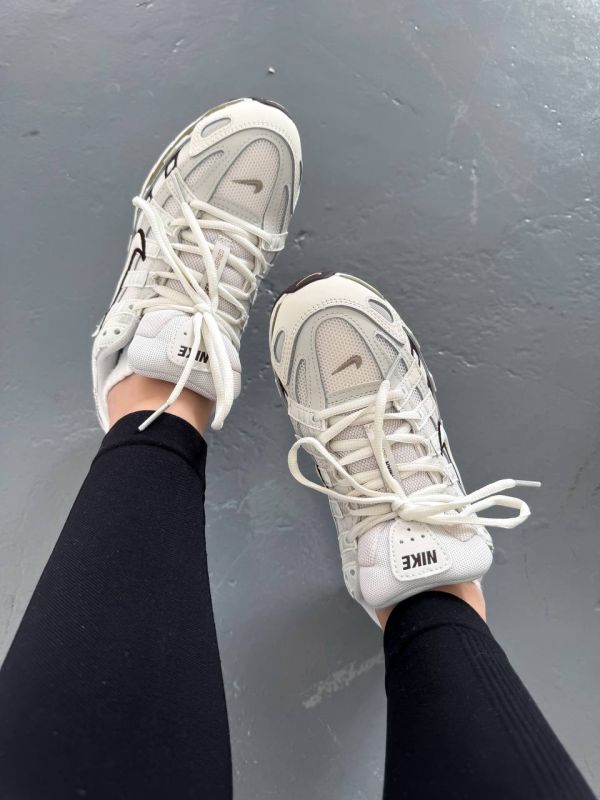 P-6000 White/Black ( S ) 36