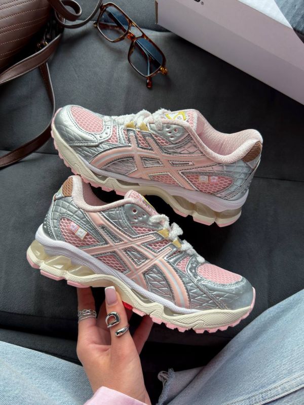 Gel Nimbus 10.1 Strawberry Split Pack 36