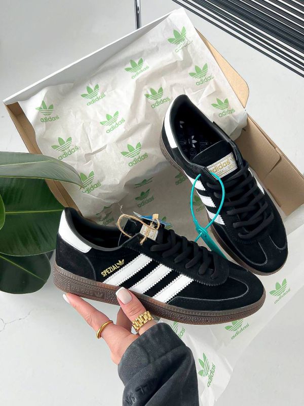 Spezial Black/White 38