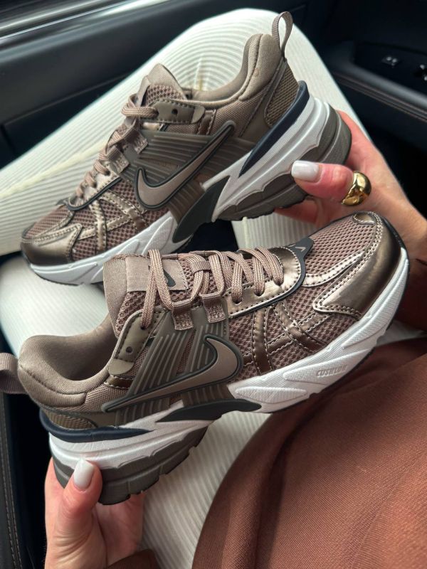 V2k  Runtekk Mink Brown 38