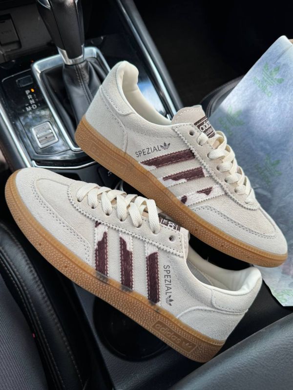 Spezial Cow Print 36