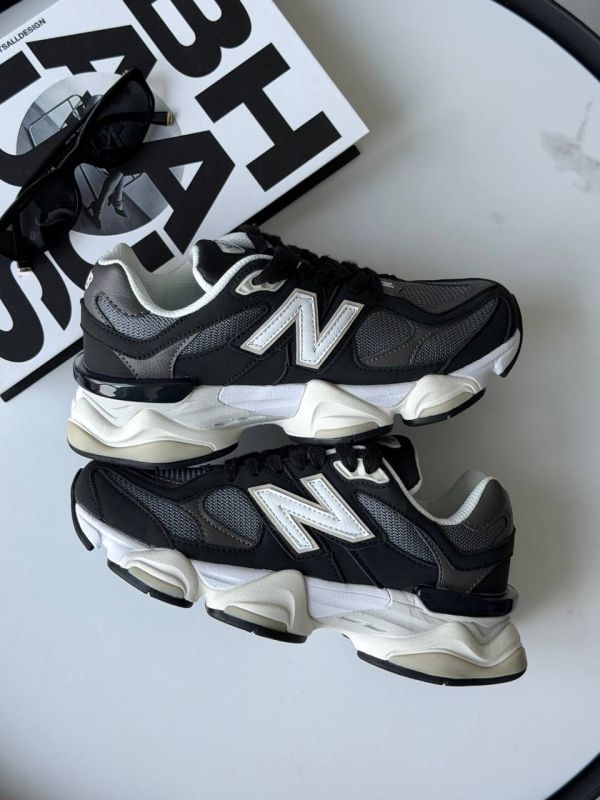 9060 Black/White 36