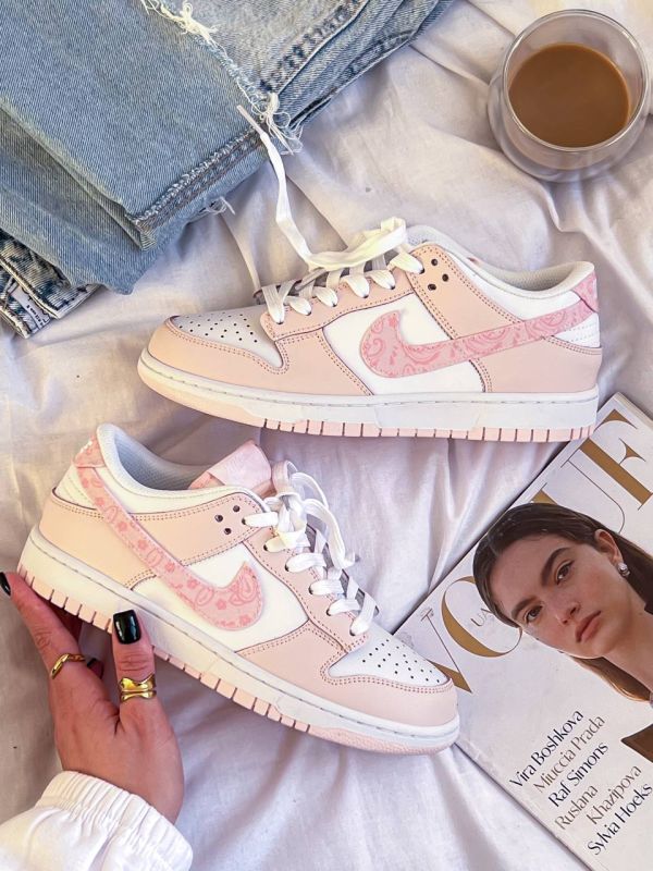 SB Dunk Pink 40