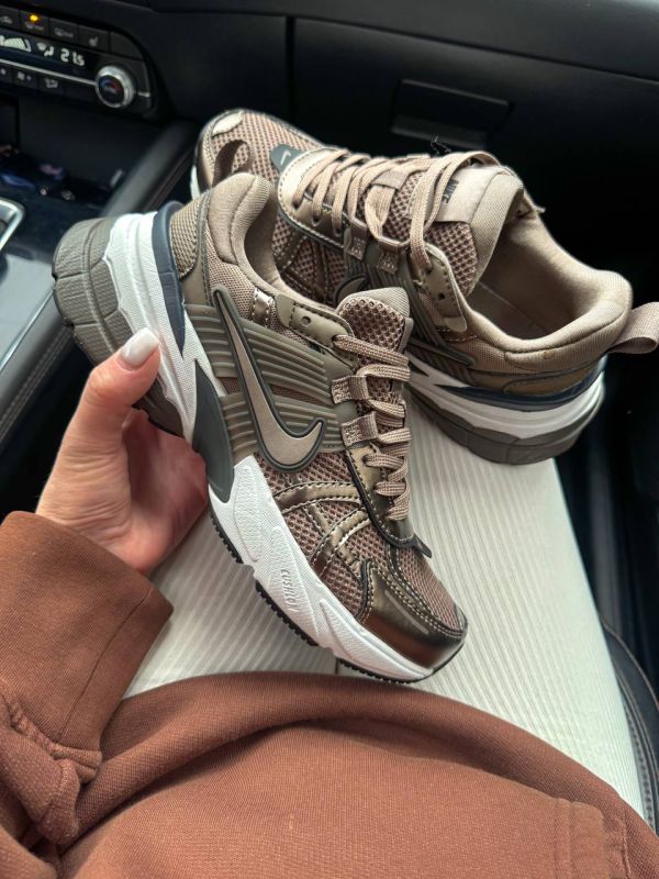 V2k  Runtekk Mink Brown 38