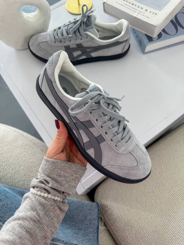 Onitsuka Tiger "Token " Grey 38