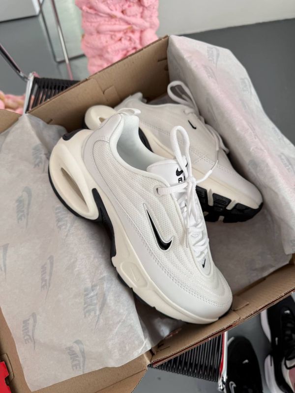 Air Max Portal White/Black 40
