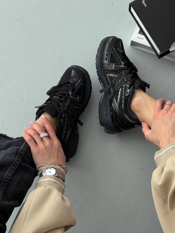 NB1906A Black 36