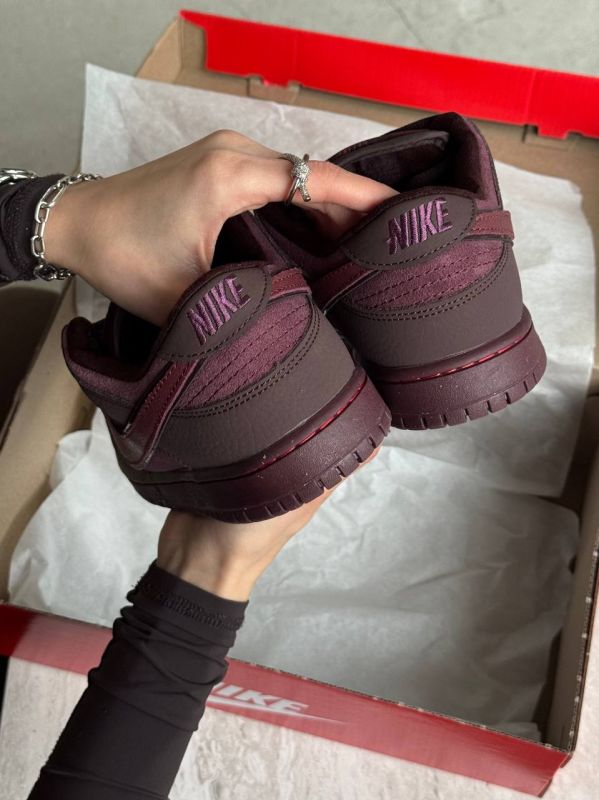 Dunk Low  Burgundy 36