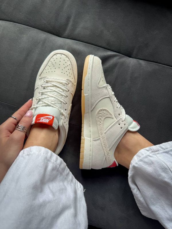 Dunk Low Friendship Knot 38