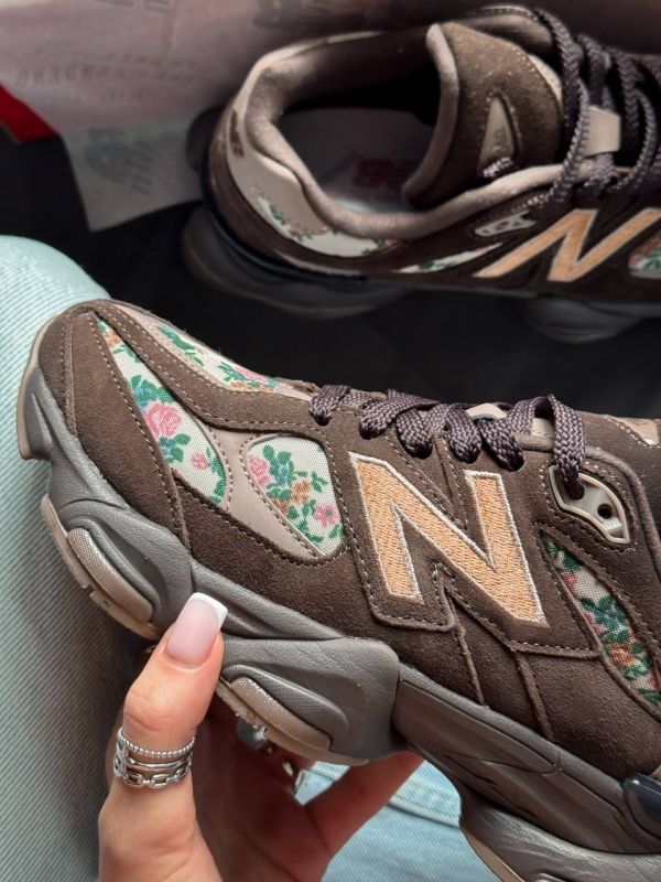 9060 " Atmos Pink Timeless Beauty " 37