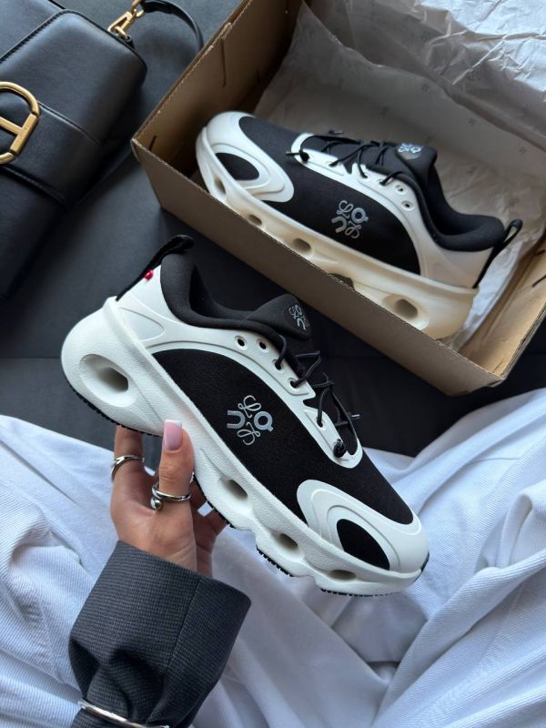 On Cloudsolo x Loewe White/Black 36