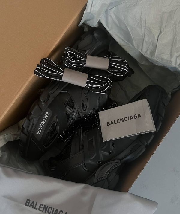 Balenciaga Track Black 39