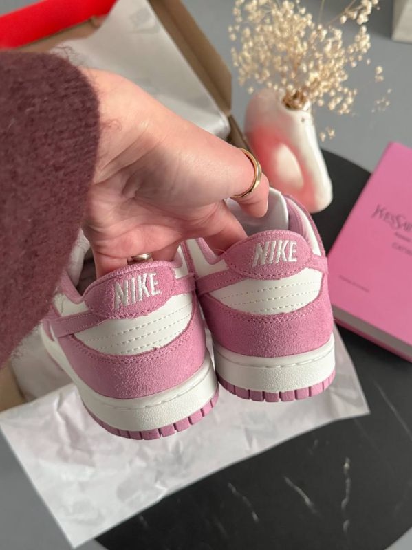 Dunk Low  Pink 38