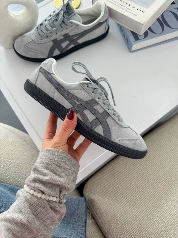 Onitsuka Tiger "Token " Grey 38
