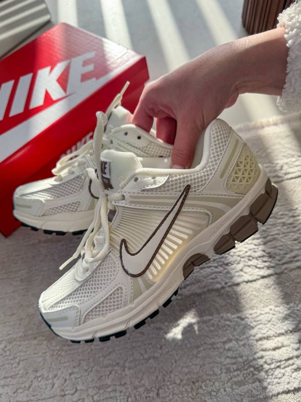 Zoom Roam Vomero 5 Sail Mink Brown 36