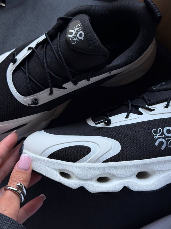 On Cloudsolo x Loewe White/Black 36