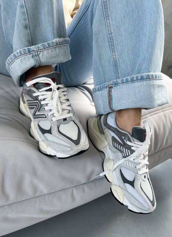 9060 Grey
