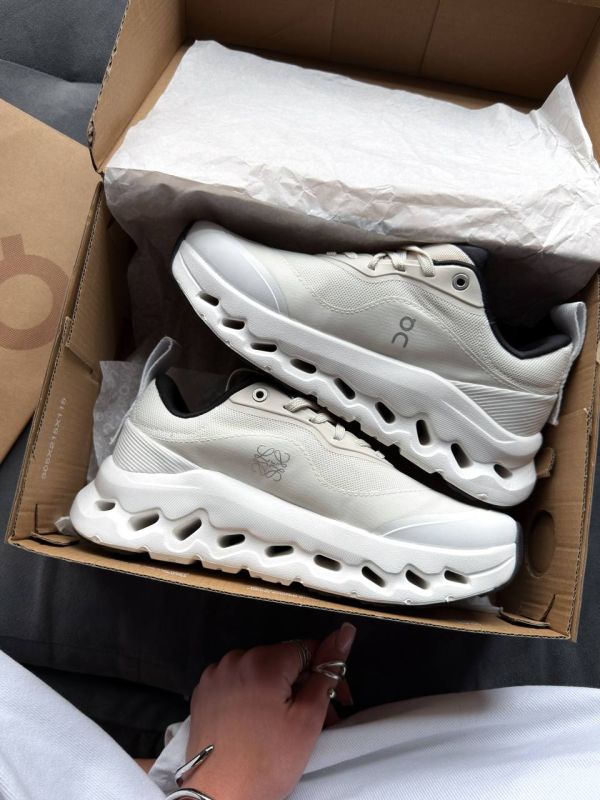 Loewe x ON Cloudtilt Sand White 36