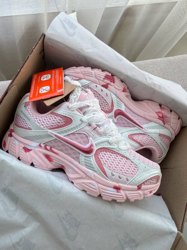 Zoom Vomero 5 RNR Сustom Pink 36