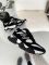 9060 Black/White 37