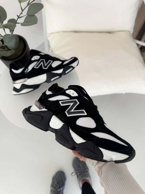 9060 Black/White 37