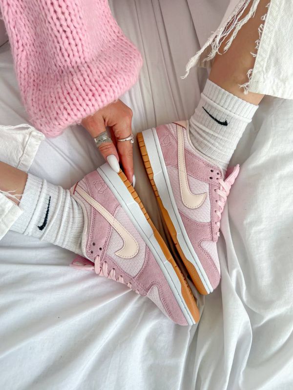 SB DUNK “TEDDY BEAR PINK” 40