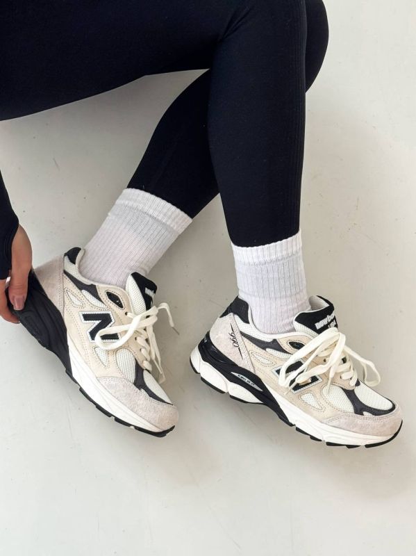 New Balance 990 Beige/Black 38
