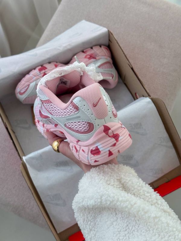Zoom Vomero 5 RNR Сustom Pink 36
