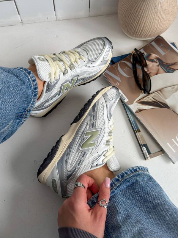 204L White/Metallic/Beige 36