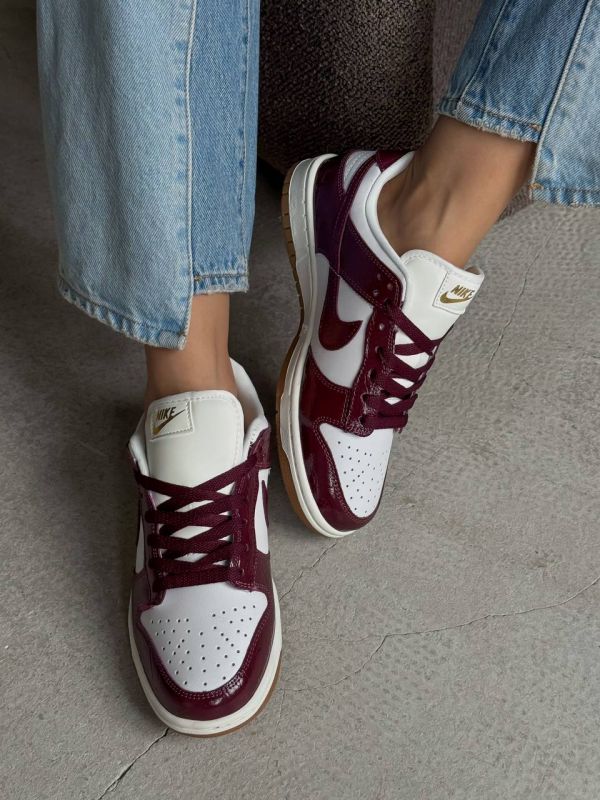 SB Dunk Burgundy Croc 36