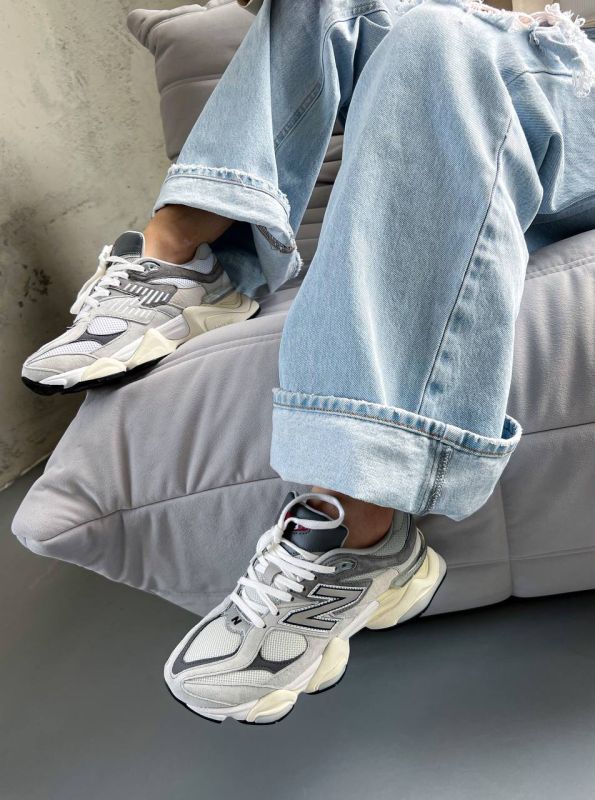 9060 Grey