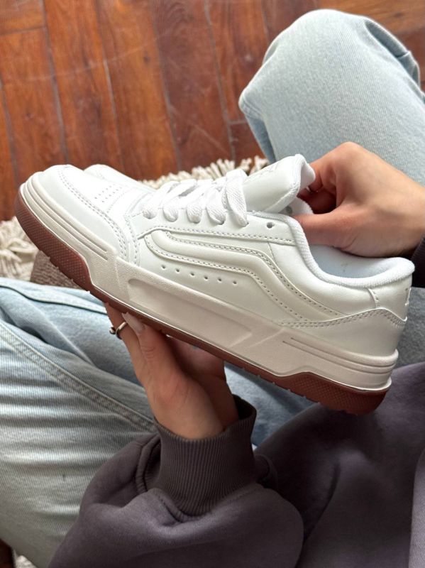 Hylane White/Gum 36