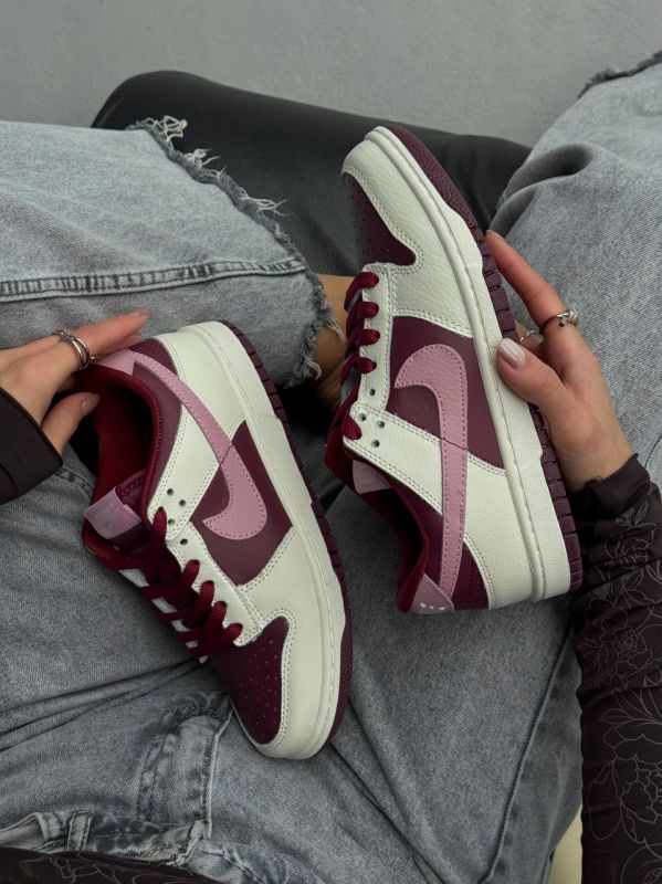 Dunk Low Disrupt 2 Valentines Day