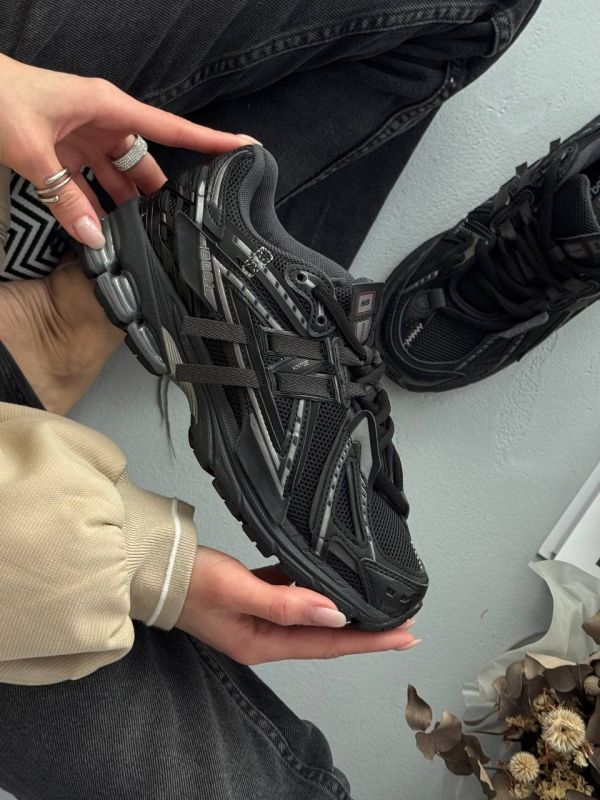 NB1906A Black 36